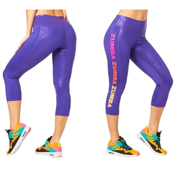ZUMBA WEAR PEACE LOVE ZUMBA CAPRI LEGGING SPAT SHINY STRETCHY PURPLE IN SIZE XXL - Picture 1 of 6